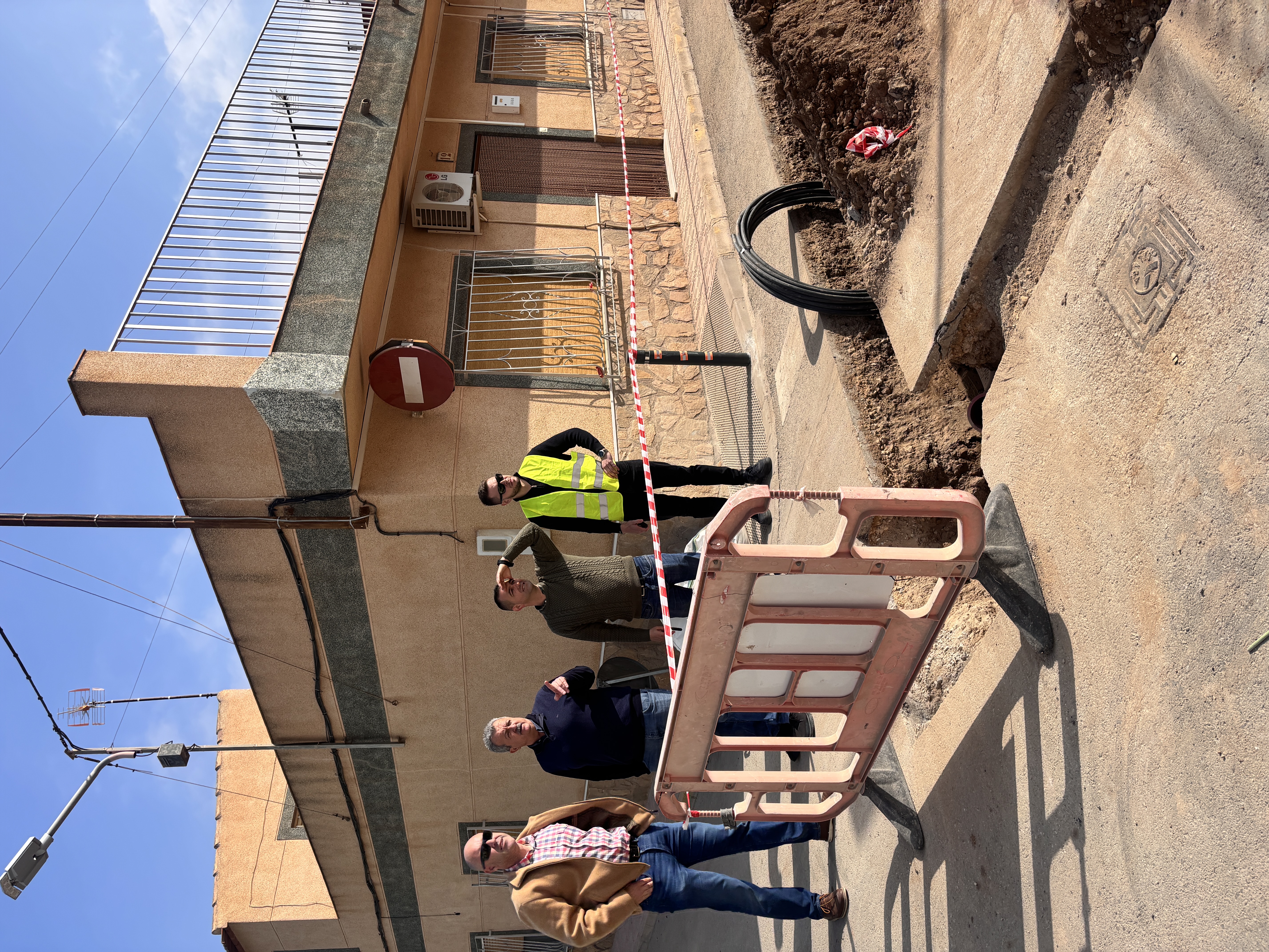  El Ayuntamiento lleva a cabo el soterramiento de líneas aéreas de baja tensión en el Barrio de Los Antones de Pulpí